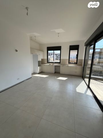 מודעת נכס, מרום נווה, רמת יצחק, רמת גן