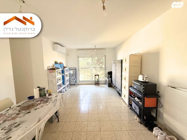 שמחה הולצברג 14