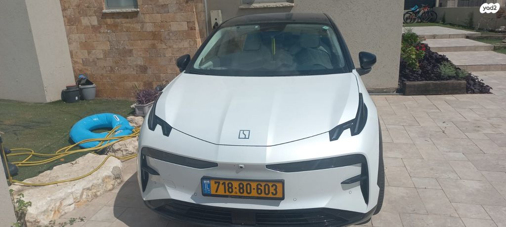 מודעת רכב זיקר X