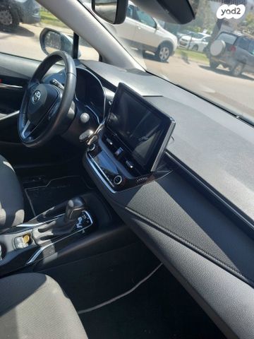 מודעת רכב טויוטה קורולה