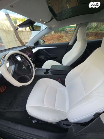 מודעת רכב טסלה מודל 3