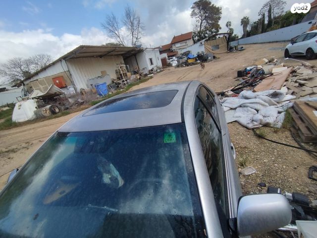 מודעת רכב טויוטה קאמרי