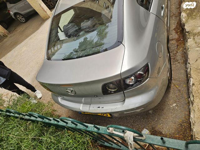 מודעת רכב מאזדה 3