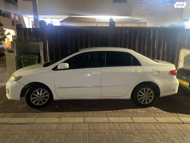 מודעת רכב טויוטה קורולה