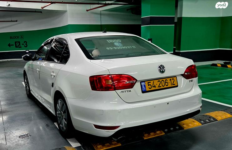 מודעת רכב פולקסווגן ג'טה