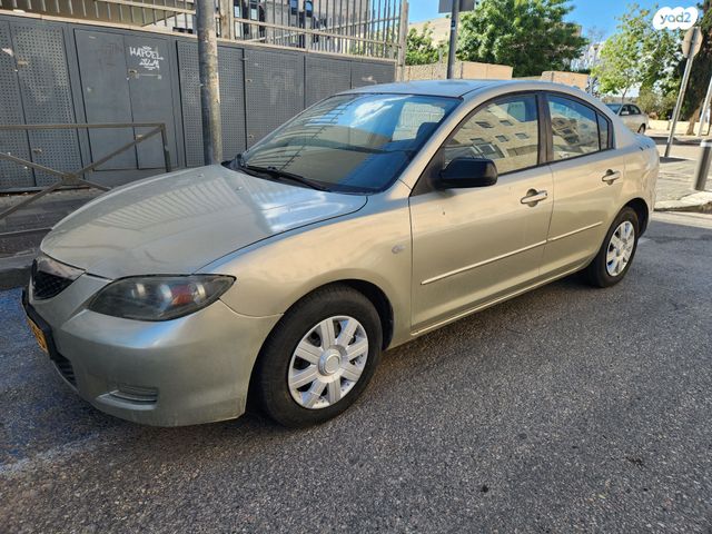 מודעת רכב מאזדה 3