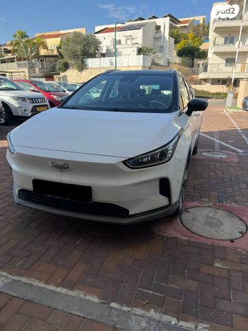 מודעת רכב ג׳ילי Geometry C