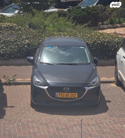 מודעת רכב מאזדה 2
