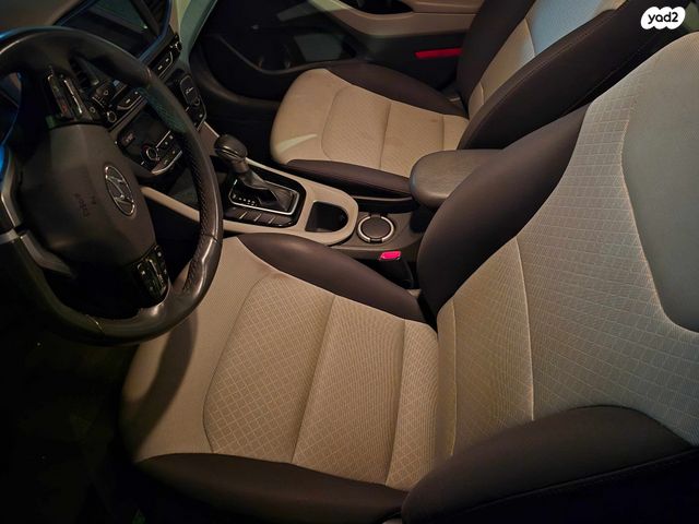 מודעת רכב יונדאי איוניק