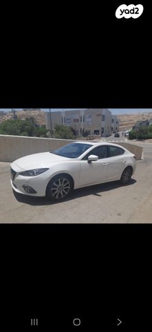 מודעת רכב מאזדה 3