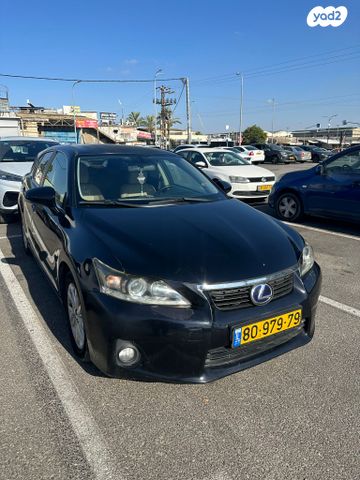 מודעת רכב לקסוס CT