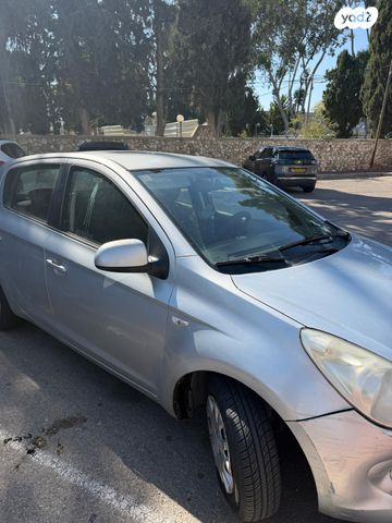 מודעת רכב יונדאי i20