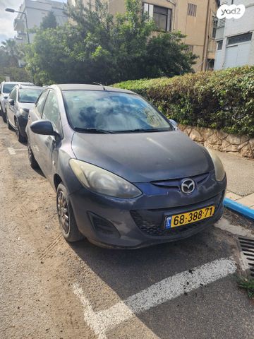 מודעת רכב מאזדה 2