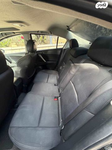 מודעת רכב מאזדה 3