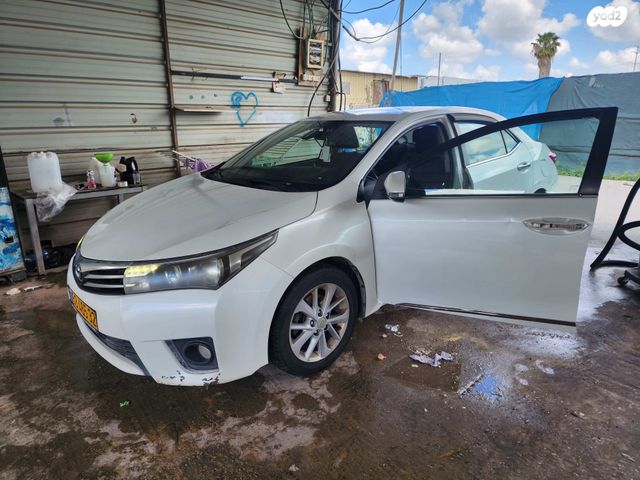 מודעת רכב טויוטה קורולה