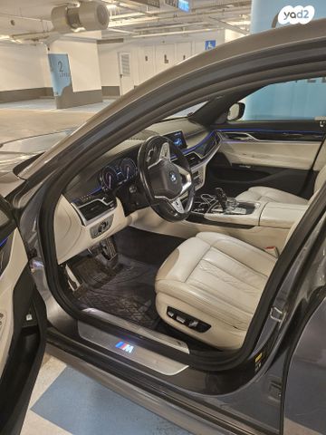 מודעת רכב ב מ וו סדרה 7