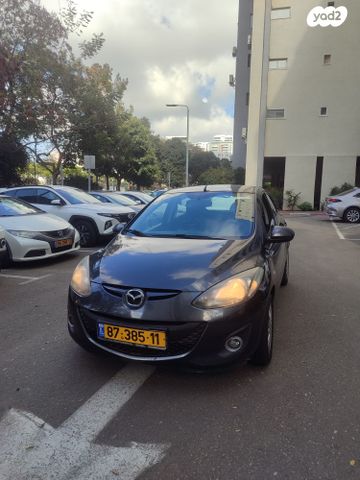 מודעת רכב מאזדה 2