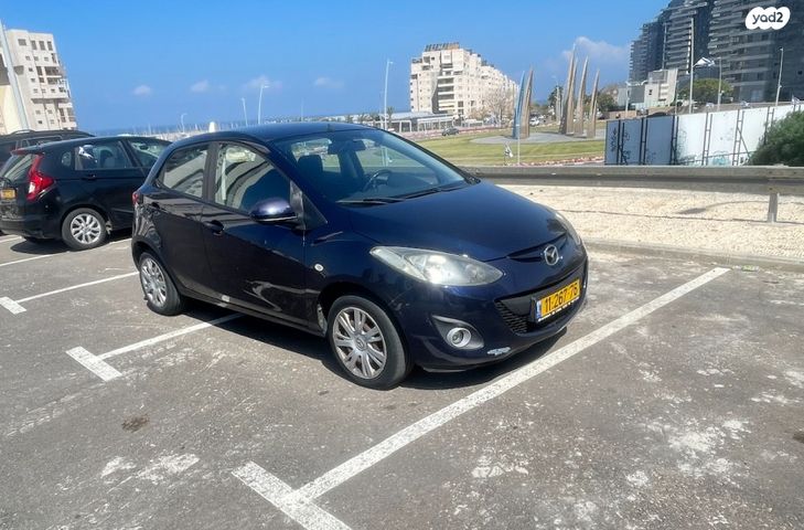 מודעת רכב מאזדה 2