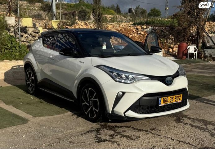 מודעת רכב טויוטה C-HR