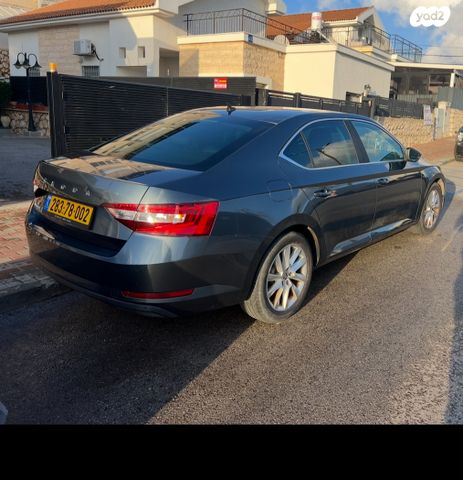 מודעת רכב סקודה סופרב