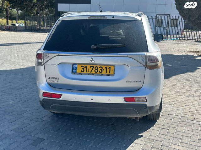 מודעת רכב מיצובישי אאוטלנדר 2