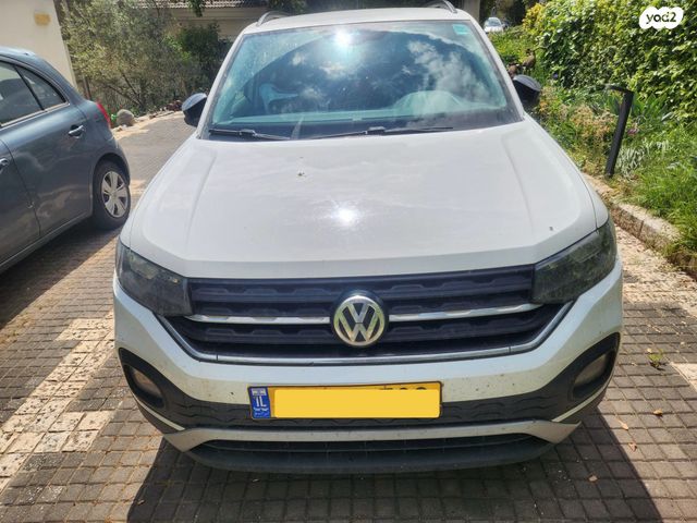 מודעת רכב פולקסווגן T-קרוס