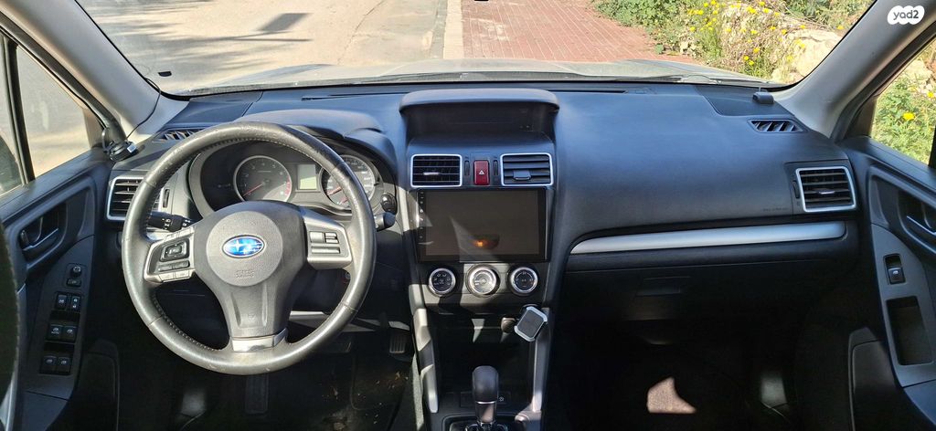 מודעת רכב סובארו פורסטר