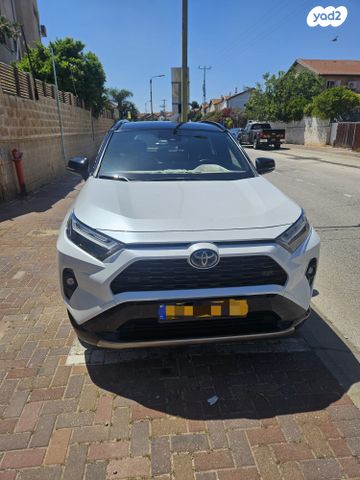 מודעת רכב טויוטה RAV4