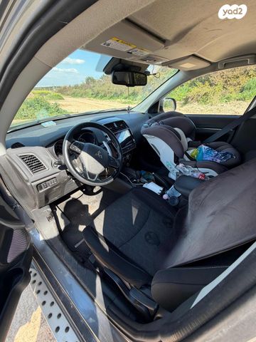 מודעת רכב מיצובישי ASX