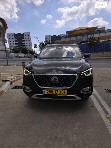 מודעת רכב אם ג'י EHS PHEV