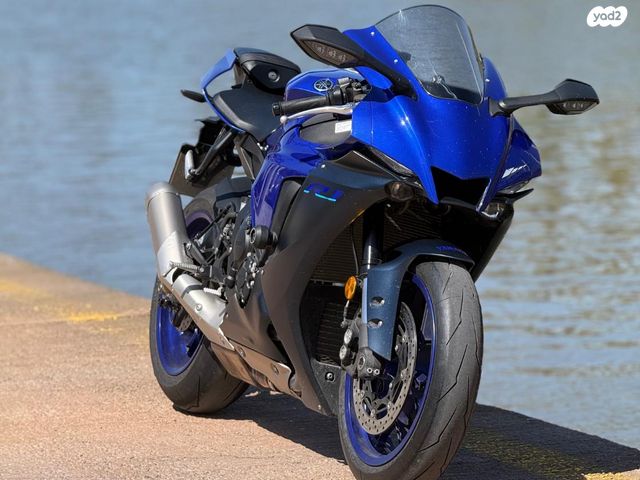 מודעת רכב ימאהה YZF-R1