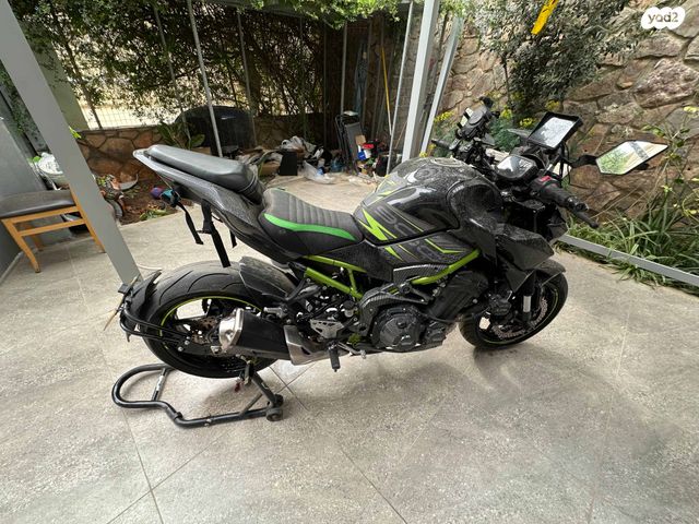 מודעת רכב קאוואסאקי Z900