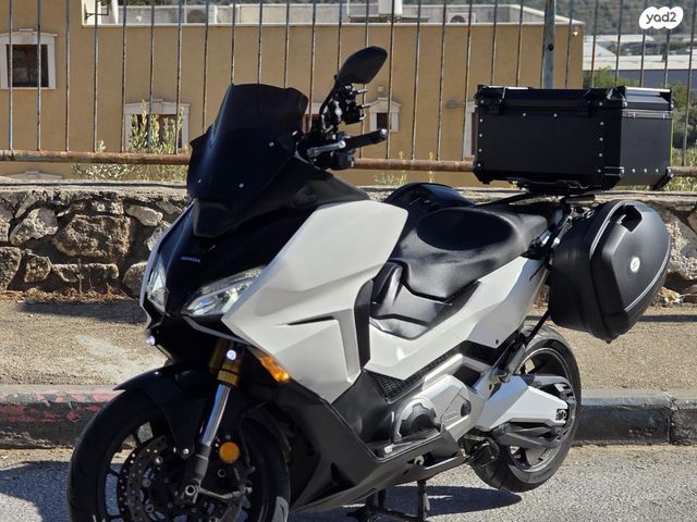 מודעת רכב הונדה פורזה 750