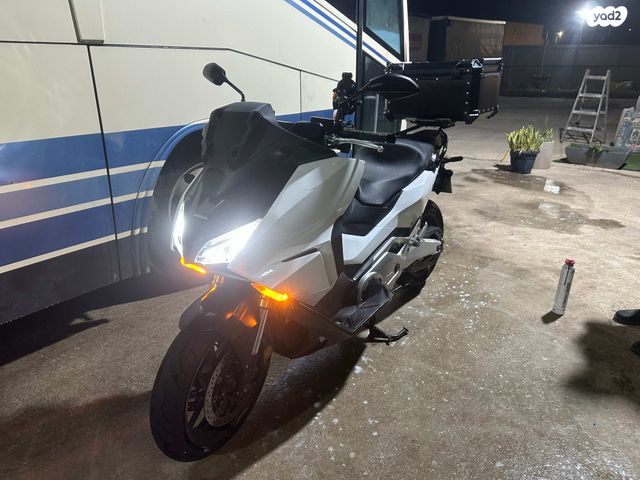 מודעת רכב הונדה פורזה 750