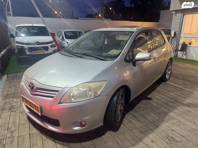 מודעת רכב טויוטה אוריס