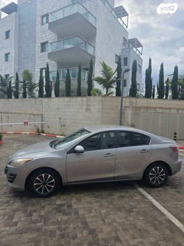 מודעת רכב מאזדה 3