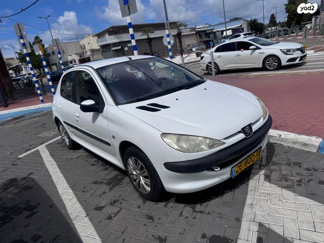 מודעת רכב פיג'ו 206