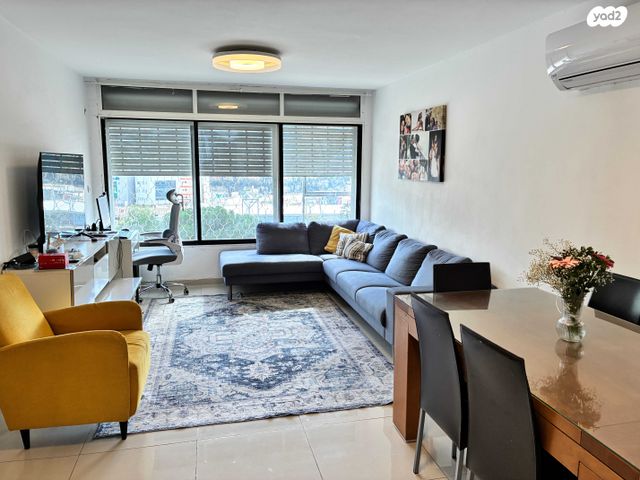 אבא הלל סילבר 18