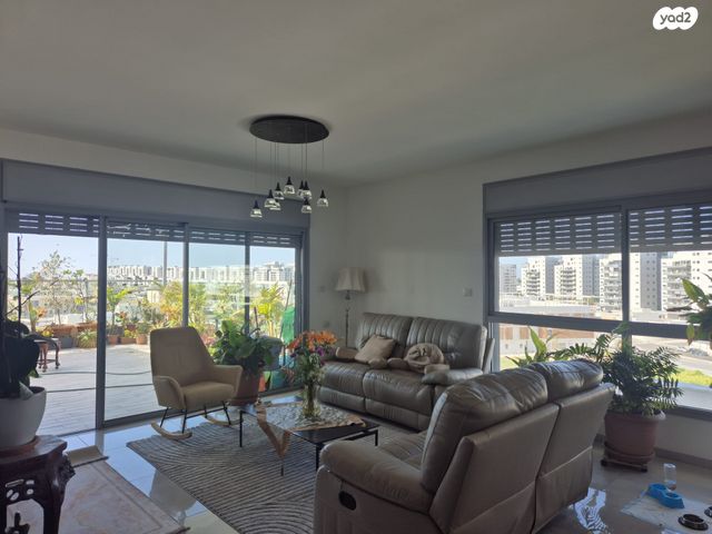 יצחק שמיר 11