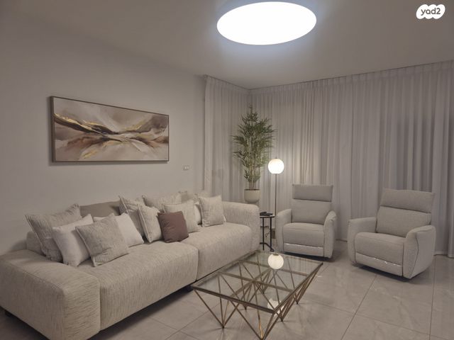 זלמן שניאור 10