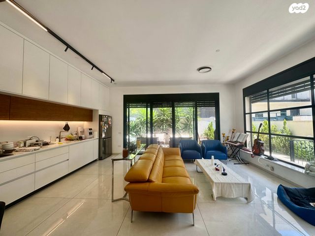 חיים בר לב 26