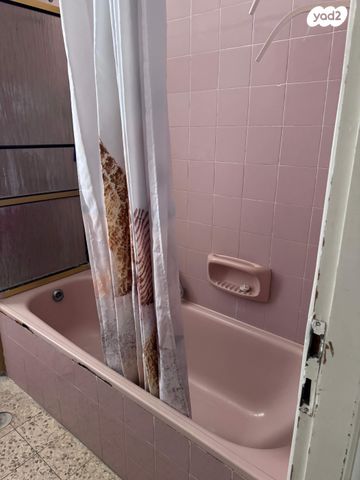 שדרות חיים וייצמן 49