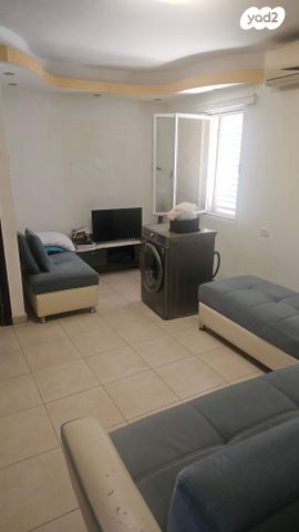 מ"ד המעפילים 229