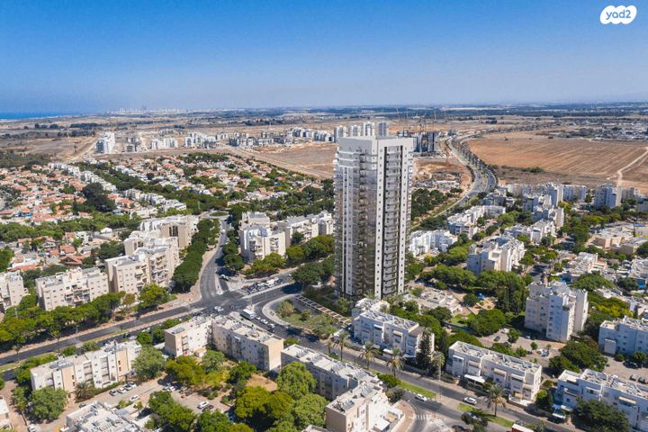 שדרות מנחם בגין 30