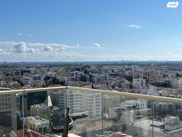 עין הקורא 22