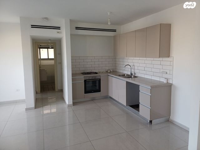 יוסף חכמי 46