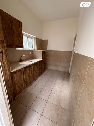 ארלוזורוב 25