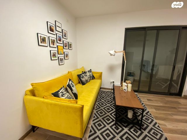 הנרייטה סאלד 10