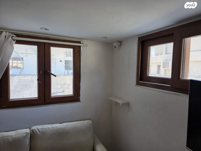 רבנו חננאל 12