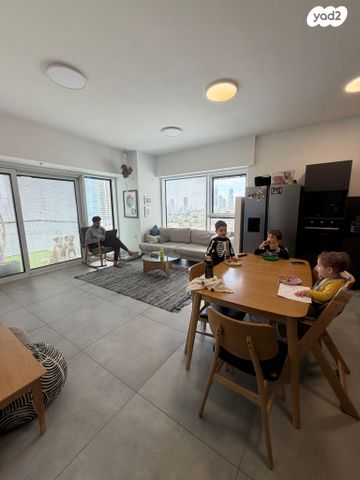 אריאל שרון 10